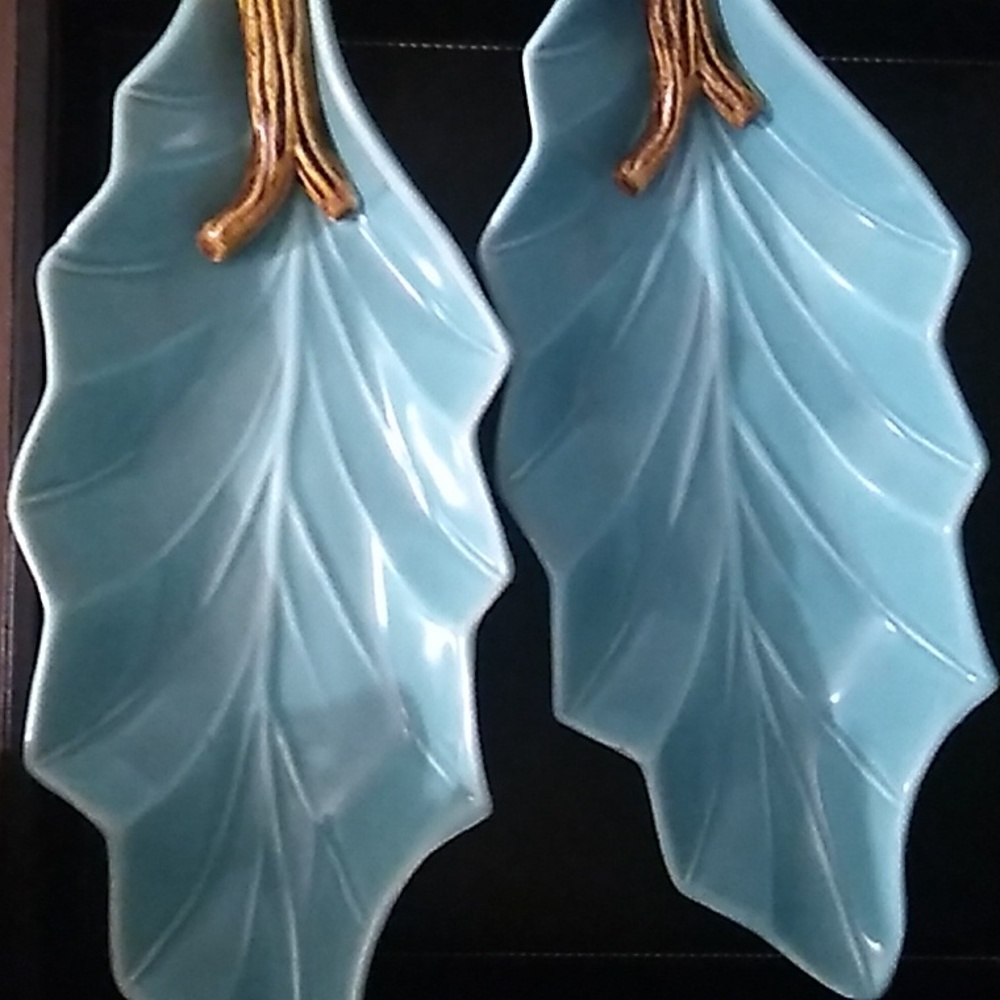 Miramar of Calif. 1957 Leaf Pottery
